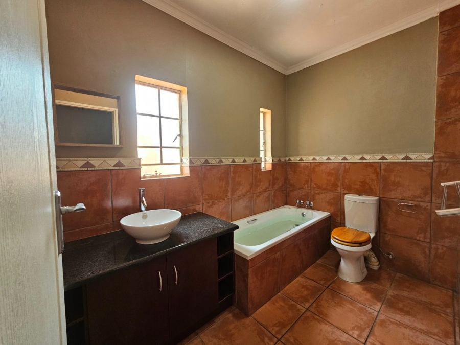 3 Bedroom Property for Sale in Safari Gardens North West